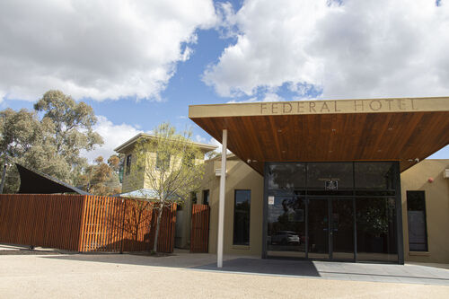 Federal Hotel Swan Hill History